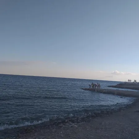 Due Passi Dal Mare *